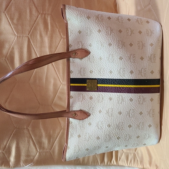 MCM Handbags - 💯Authentic MCM Tote Bag 🍀